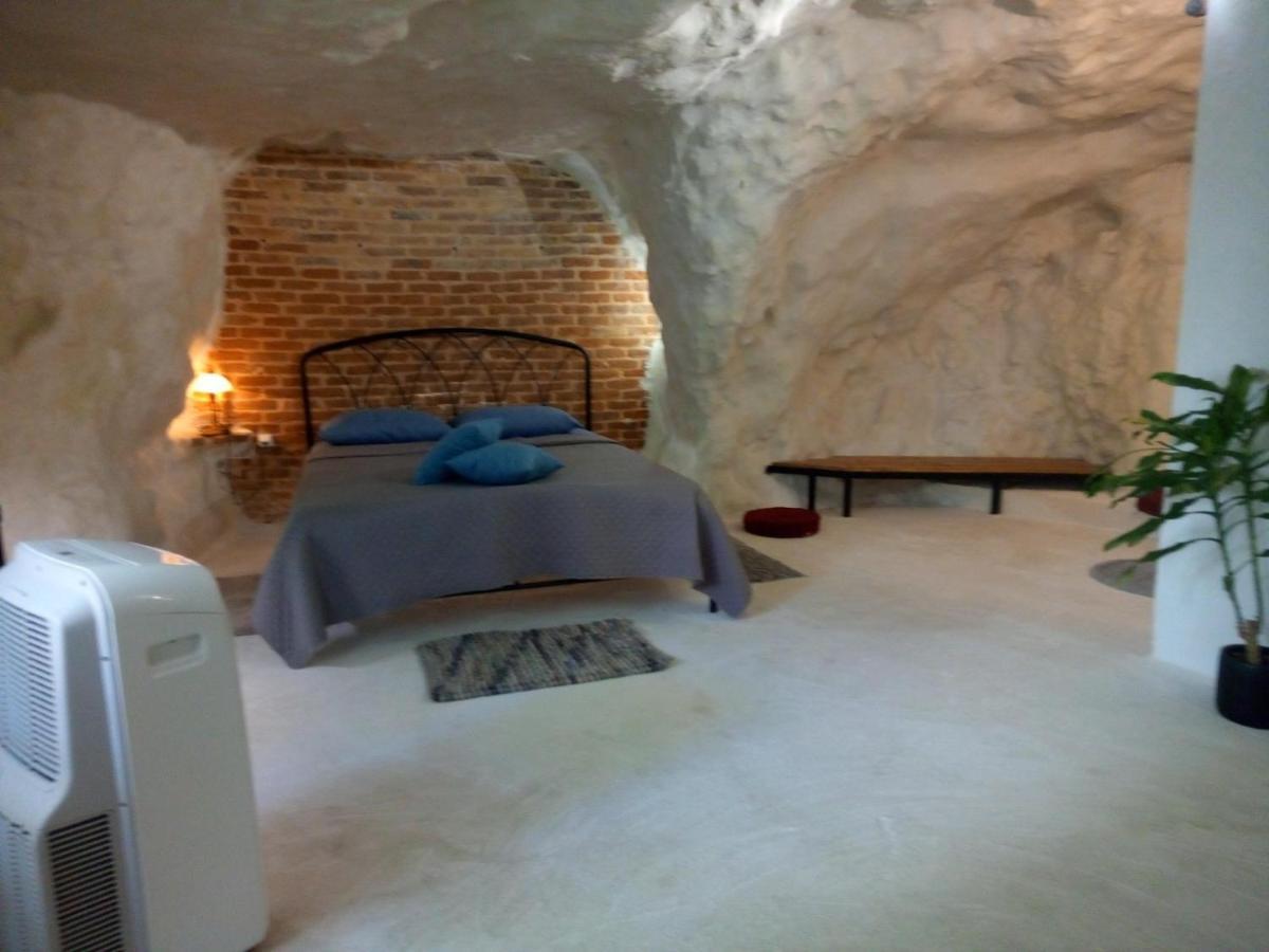 Apartment Cave House *