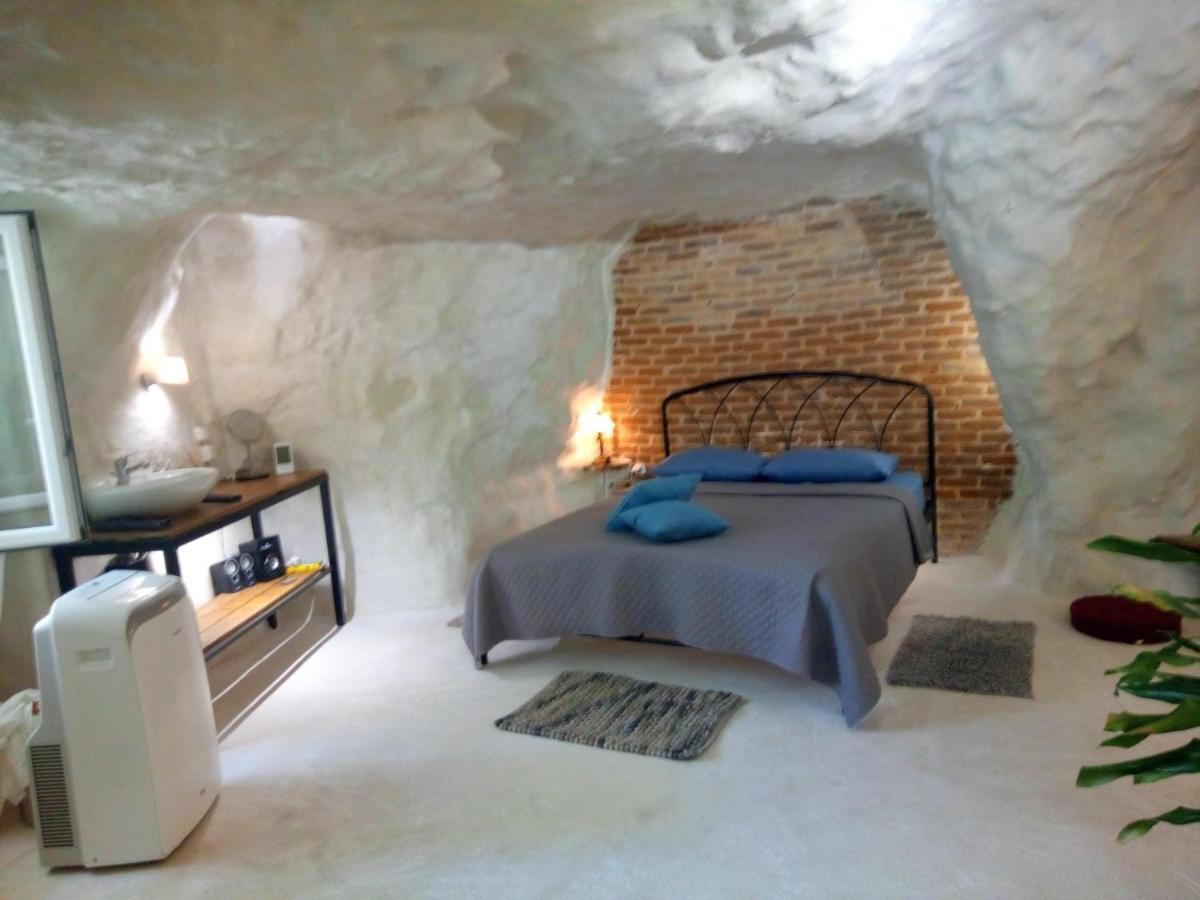 Apartment Cave House