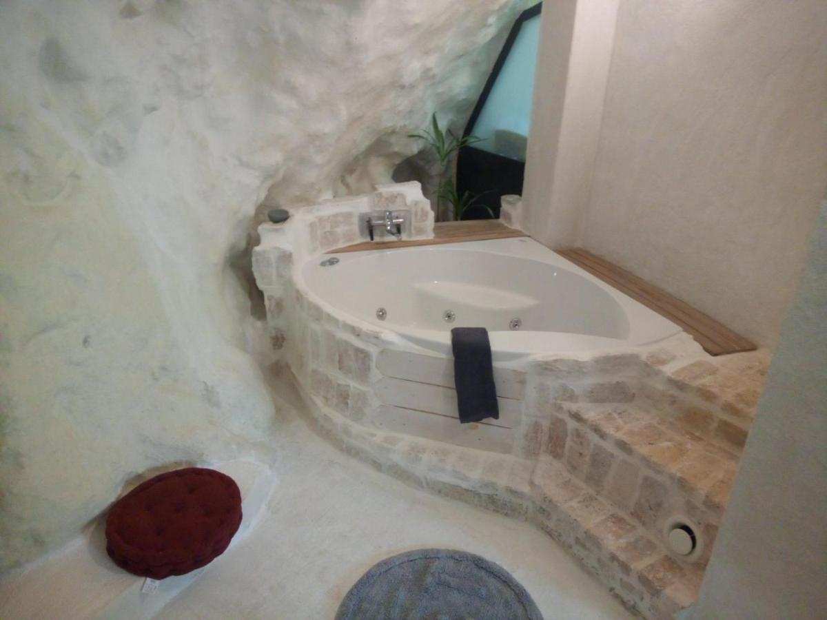 Apartment Cave House