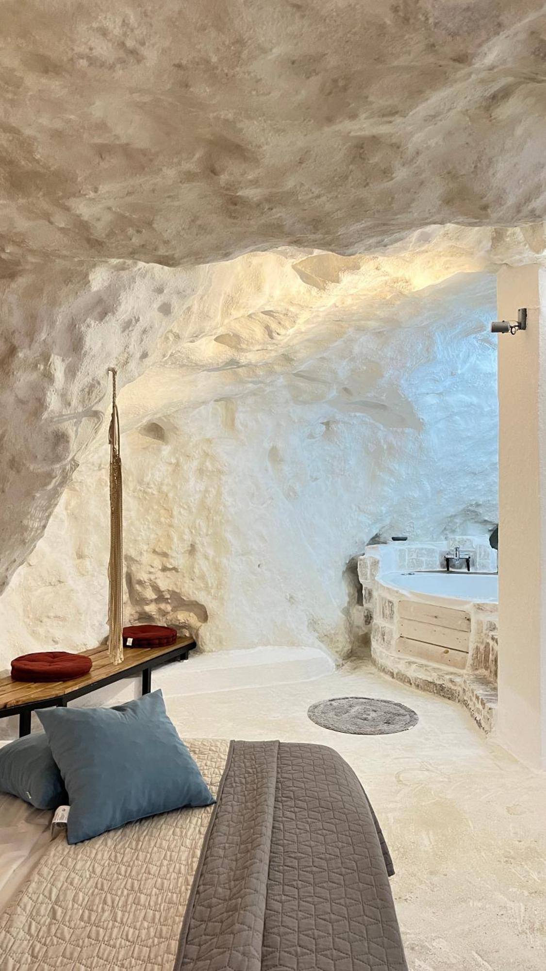 Cave House Apartment *