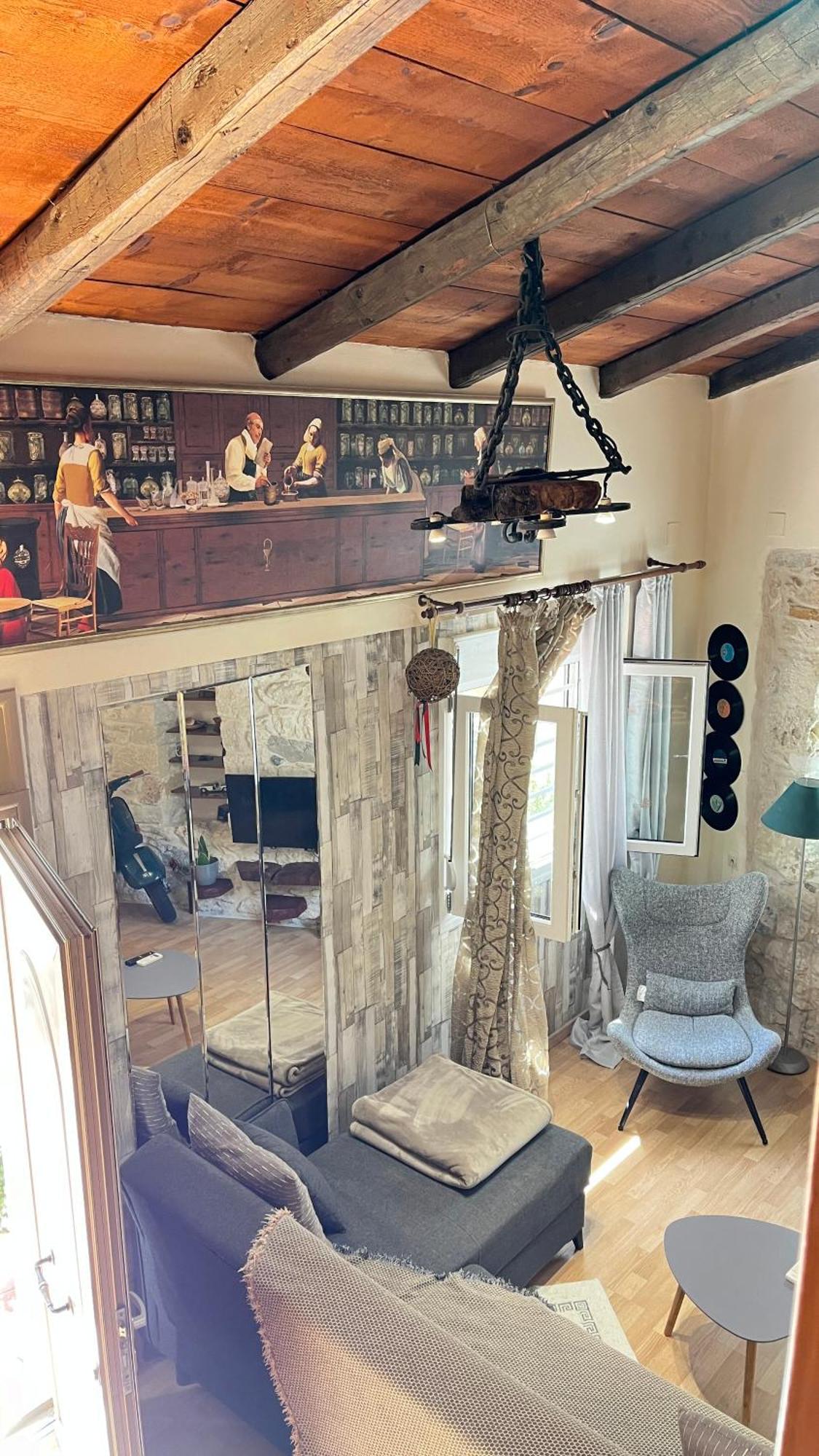 Cave House Apartment